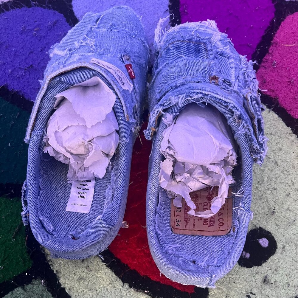"Demin Crocs" - Picture 10 of 13